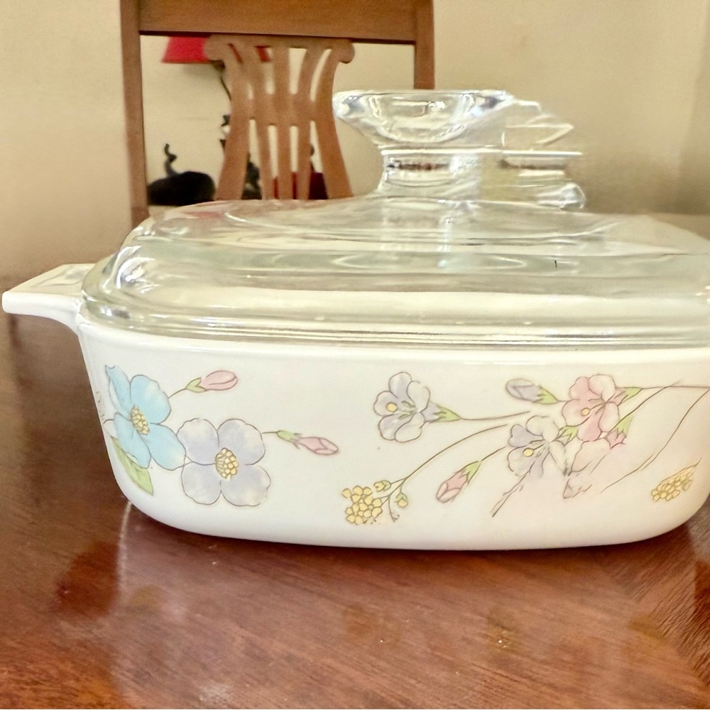 Elegant CorningWare Floral Glass Baking Dish with Lid
